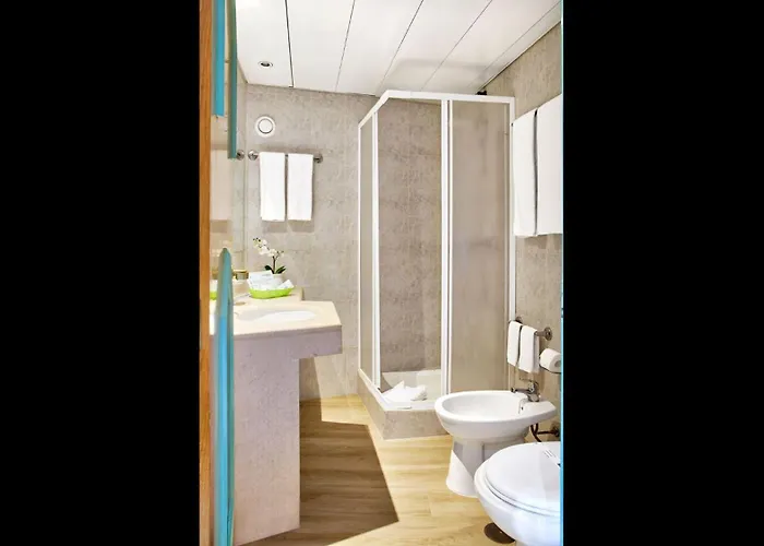 Amazing 2 Bedroom In