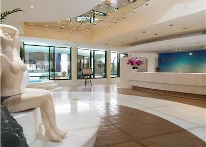 דירה Amazing 2 Bedroom In אלבופיירה